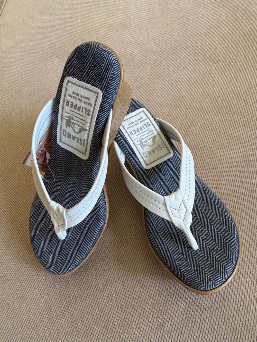 Island Slipper Women's White Strap Sandals with Navy Footbed